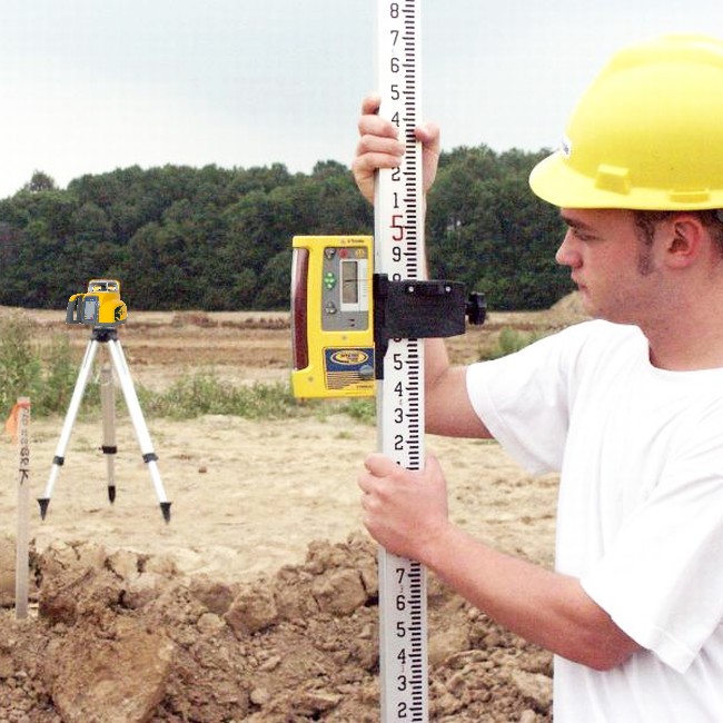 Spectra Laser Level LL300N with CR600 Receiver Excavation Kit